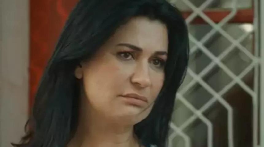 İclal Aydın 'Üç Kız Kardeş' dizisinden ayrılma sebebini açıkladı: "Benim oynadığım karakter..."