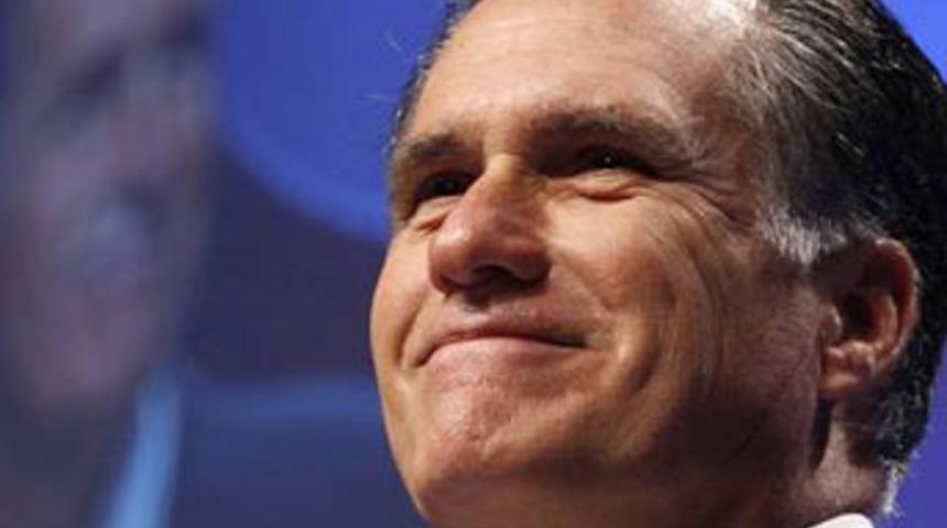 Obama'yı ge&ccedil;en adam: Mitt Romney