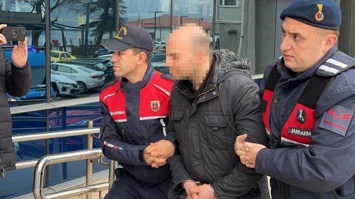 "Başımıza ne geldiyse bu kapalılardan geldi" diyen müdür yardımcısı gözaltına alındıktan sonra özür diledi G1