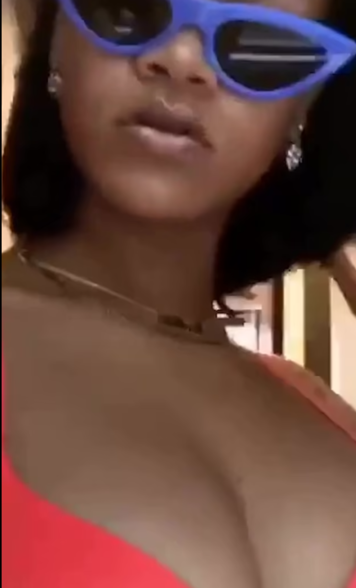 Rihanna düğündeki performansıyla gündemdeydi! Eleştiri yağarken iddialı pozlar geldi G5