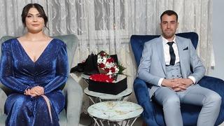 Önce gelini damada istediler, sonra hep birlikte kitap okudular