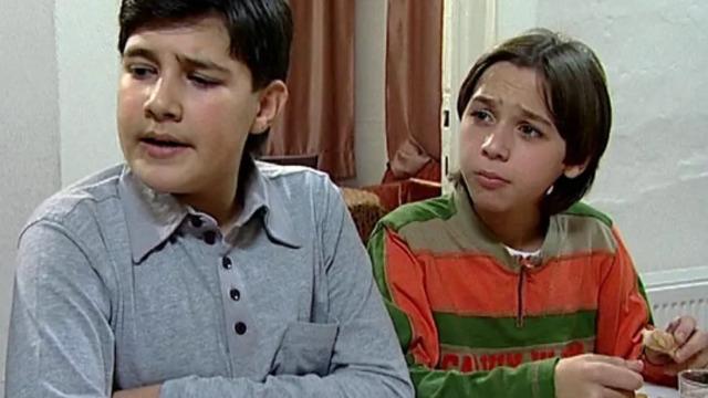 15 yıl sonra Arka Sokaklar'dan ayrılmıştı... Fenomen diziyle geri dönüyor! Onur Bay'ın son halini görenler çok şaşırdı 