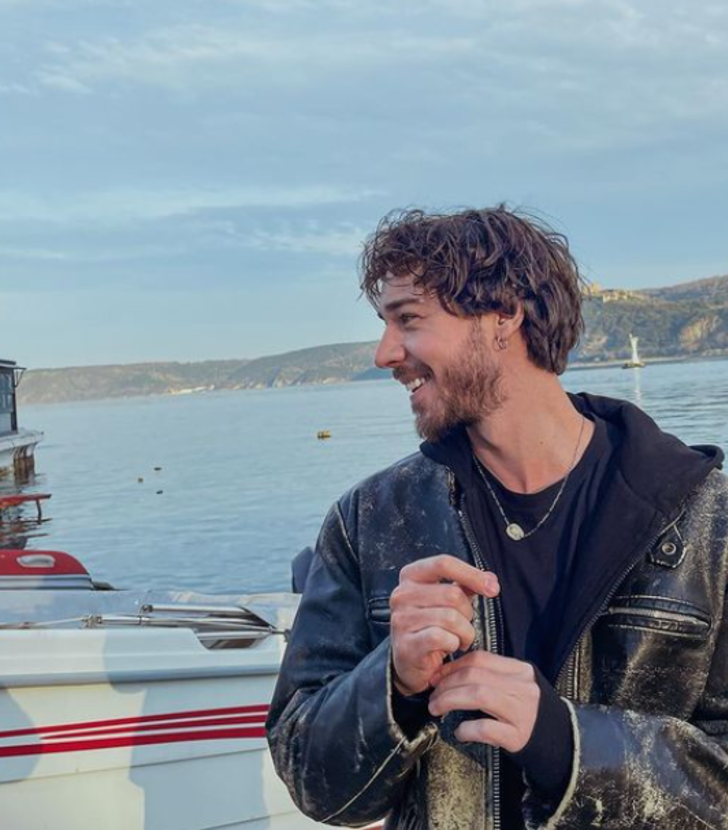 15 yıl sonra Arka Sokaklar'dan ayrılmıştı... Fenomen diziyle geri dönüyor! Onur Bay'ın son halini görenler çok şaşırdı  G4