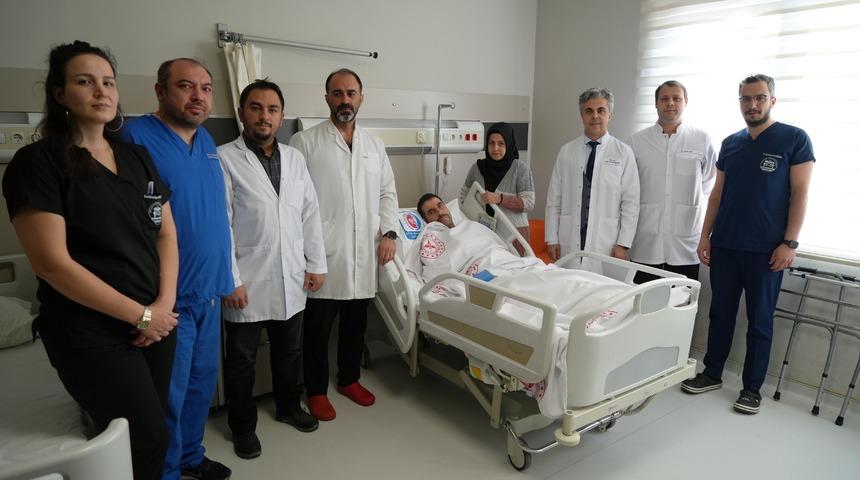 35 yıldır kalçası tutmuyordu! Çatıdan düşmesi iyileşmesine vesile oldu... Türkiye’de çok ender Erzincan’da da ilk!