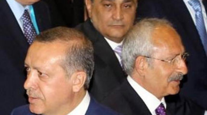 Bakmadan tokalaştılar