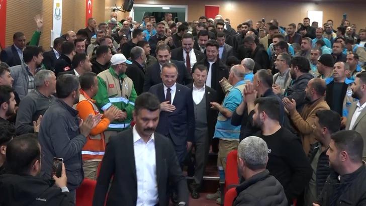 Yüzde 110 zam alan belediye işçilerden davullu zurnalı kutlama! En düşük işçi maaşı 34 bin liraya çıktı G3