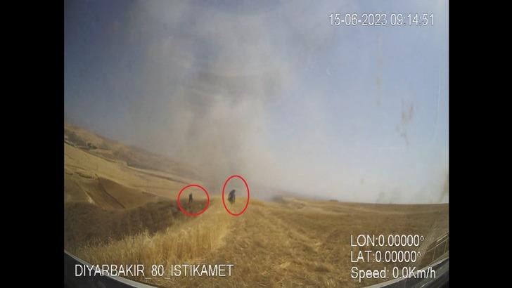 Diyarbakır'da vahşetin görüntüleri: Yanan tarlada uzun namlulu silahlarla ambulansa yol göstermişler! 9 kişinin öldüğü aile çatışması... G5