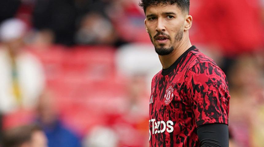 Altay Bayındır'ın milli takımdaki geleceği tehlikeye girdi! Manchester United'a transfer olarak kendi ayağına sıktı...