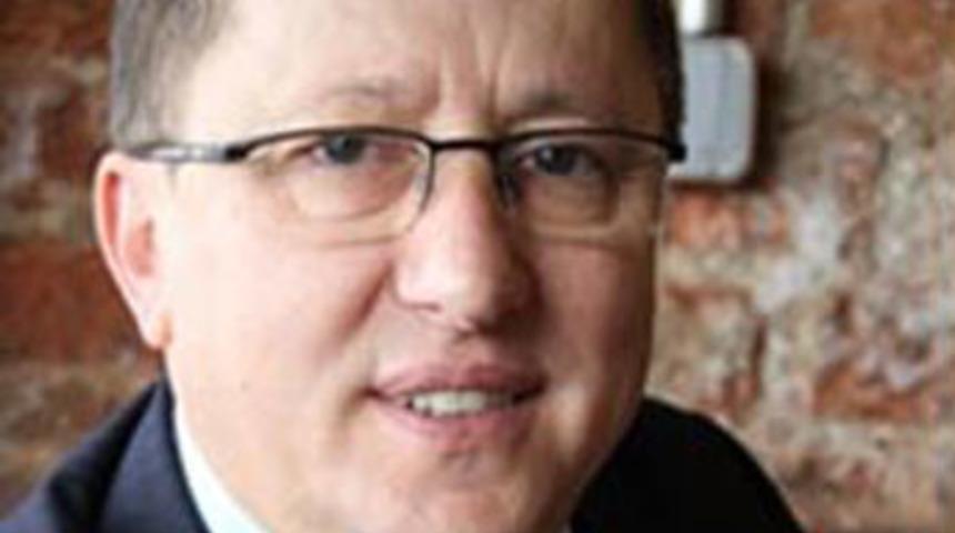 Vekilin bekaret tweet'i ortalığı karıştırdı