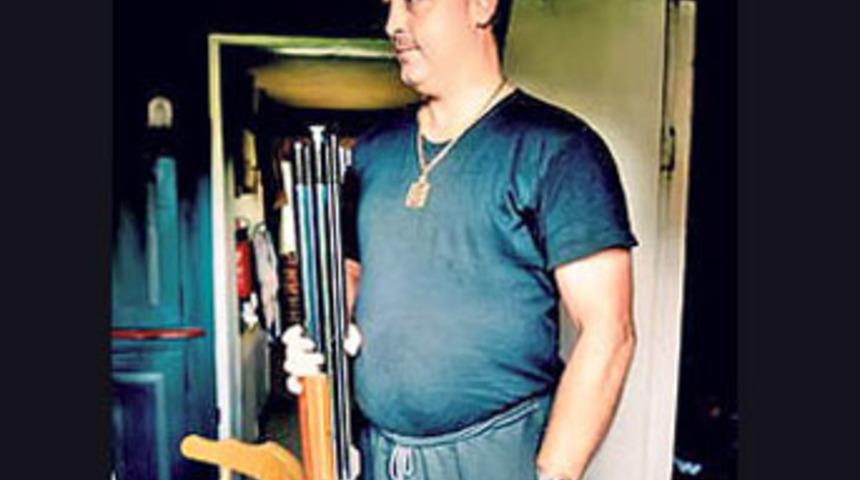 Silahlı talim yapan siyasi parti var