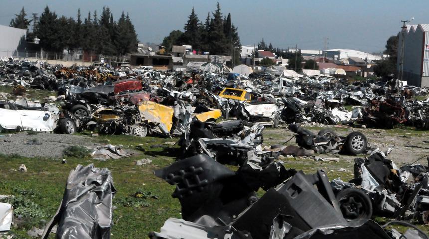 Enkaz altında tanınmaz hale gelmişlerdi: Hatay'da hurdaya dönen araçlardan 18 bini sahiplerine teslim edildi