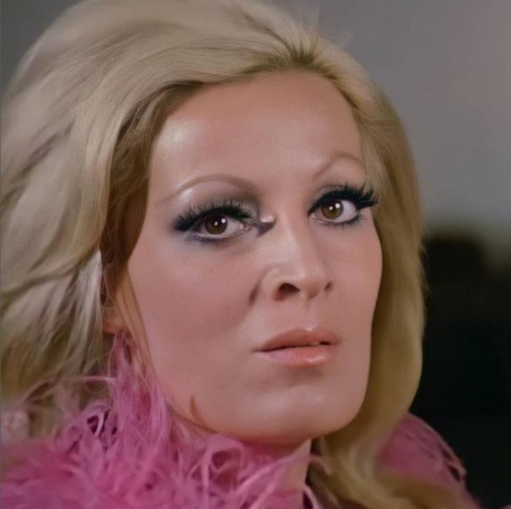 Yeşilçam’ın kötü kadını Lale Belkıs ödül töreninde ortaya çıktı! Vasiyetini hazırlamıştı... İşte son hali G1