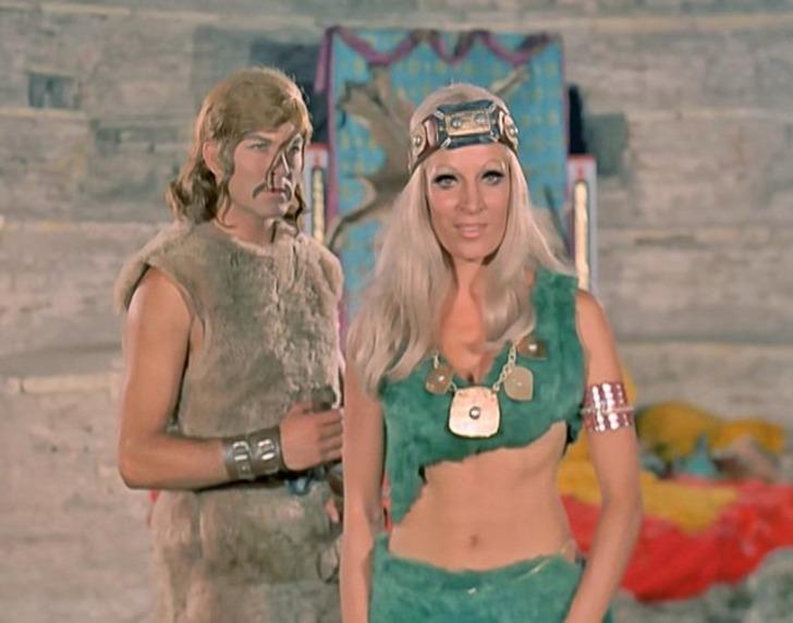 Yeşilçam’ın kötü kadını Lale Belkıs ödül töreninde ortaya çıktı! Vasiyetini hazırlamıştı... İşte son hali G2