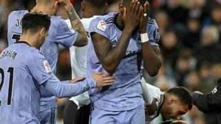 Real Madrid maçında sakatlanan Mouctar Diakhaby'nin yürüyebilmesi bile çok zor! Ünlü doktor acı haberi açıkladı