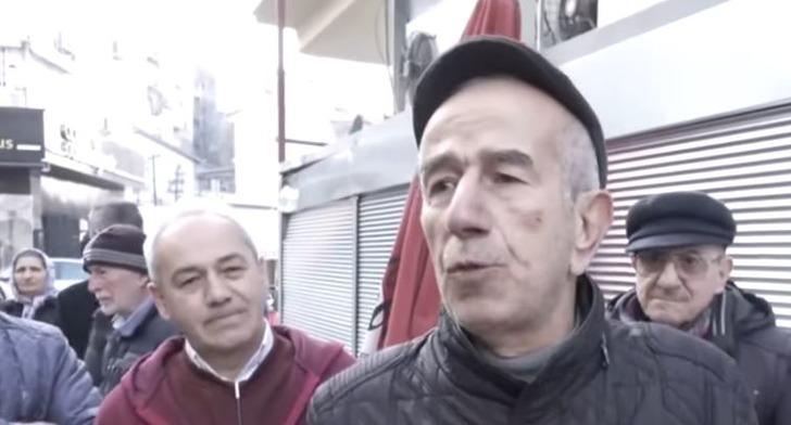 84 yaşında, 12 bin lira maaşı var! Et kuyruğundaki sözleriyle gündem oldu: Sofradan aç kalkıyorum, torunlar doysun diye... G4