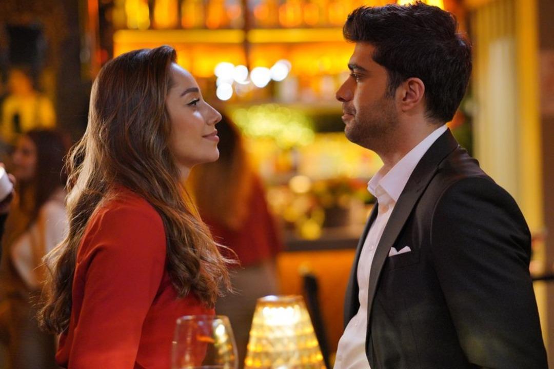 Kızılcık Şerbeti'nin senaristi Zeynep G&uuml;r 'izleyici bilmiyor' diyerek a&ccedil;ıkladı! Dizinin ismi aslında... 