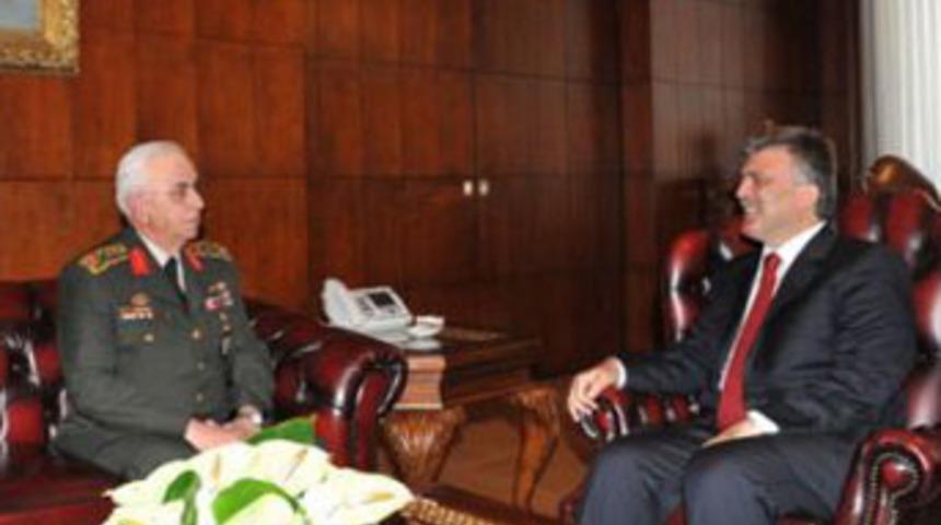 Bu CD Koşaner'i zorda bırakacak!