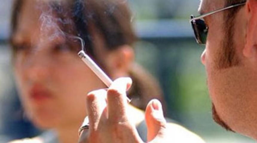 Sigara i&ccedil;ti, okuldan atıldı