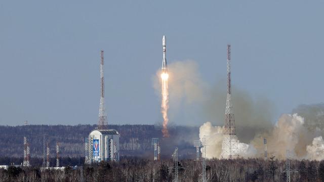 Rusya duyurdu! Çin ile birlikte Ay'da nükleer santral inşa edecekler