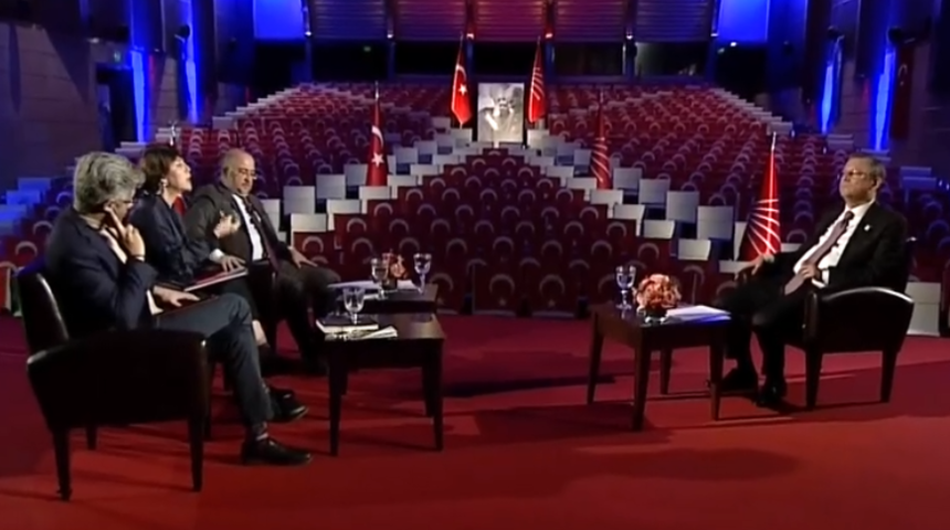 Özgür Özel'den katıldığı canlı yayında 'reklam arası' tepkisi! "Bu doğru bir şey değil"