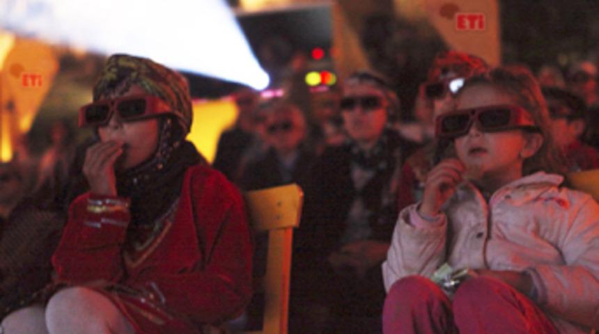 3D sinema s&uuml;rprizi!