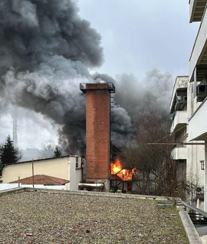 SON DAKİKA | İTÜ yerleşkesinde yangın! Dumanlar Sarıyer'deki pek çok noktadan gözüküyor G1