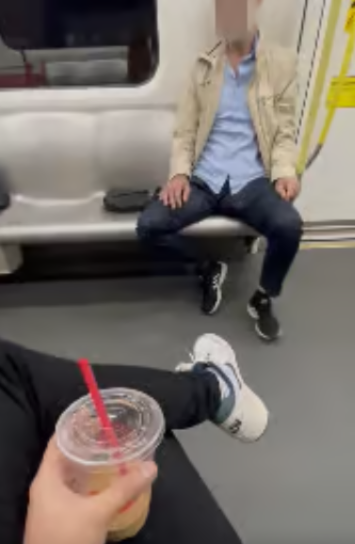 Metroda tacize uğradığı anları paylaştı! Sosyal medyada yer yerinden oynadı... 'Bana bakıp cinsel organına dokundu'  G3