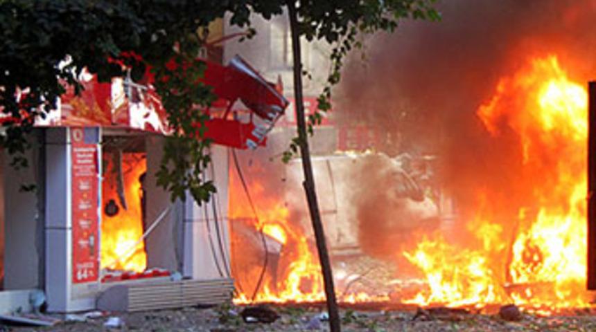 Bombacının g&ouml;z&uuml;n&uuml; d&ouml;nd&uuml;ren talimat!