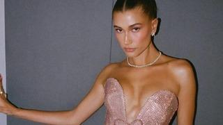 Hailey Baldwin'in fiziği gündemde! Birdenbire kilo mu aldı?