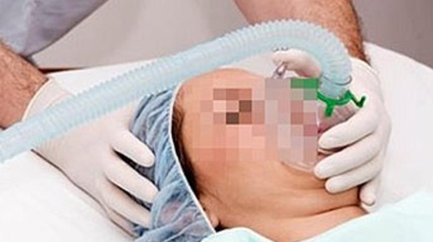 Narkozdan uyanmadan tecav&uuml;z ediyordu