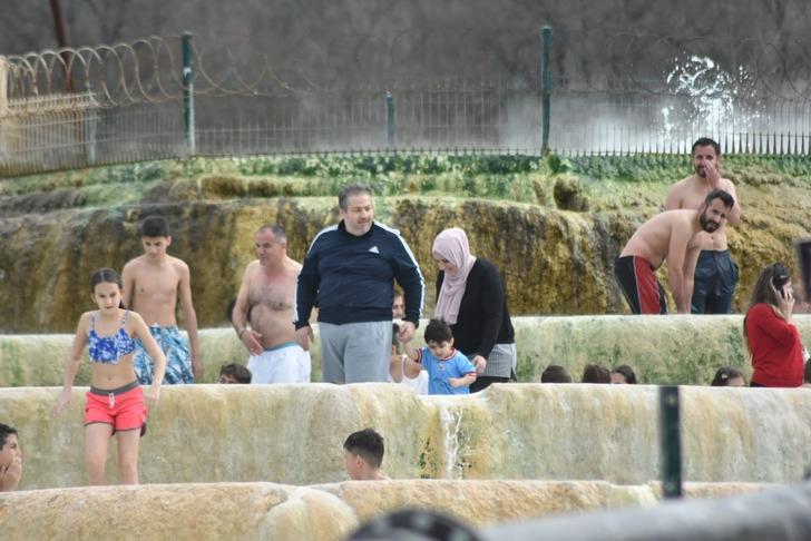 'Kazı yapılırken bir anda topraktan fışkırdı' Akın akın geliyorlar! Şifa bulanlar var 'Ücretsiz olmasından çok memnunuz' G2