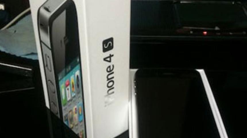 iPhone 4S&rsquo;e ilk o kavuştu