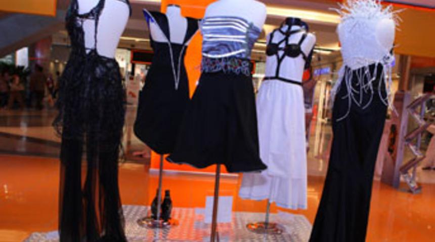 Teknolojik atık kıyafete dönüştü!