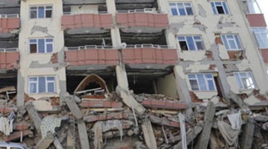 5,4'lük artçı paniğe yol açtı