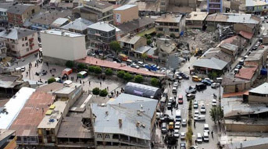 Yıkılan binaları &ouml;l&uuml; m&uuml;hendis denetlemiş