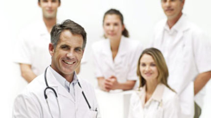 Yabancı doktor ve hemşireler geliyor