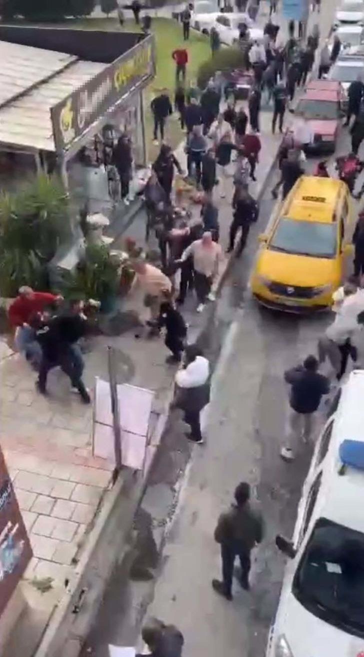 Yer: İzmir! Ortalık bir anda karıştı: Çiçekçiler de dahil oldu, yaralılar var G3