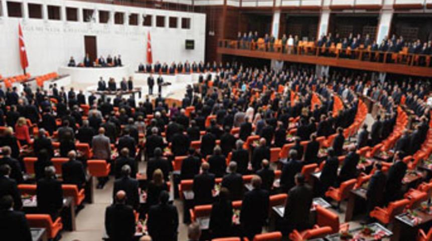 Meclis açıldı, BDP yemin etti