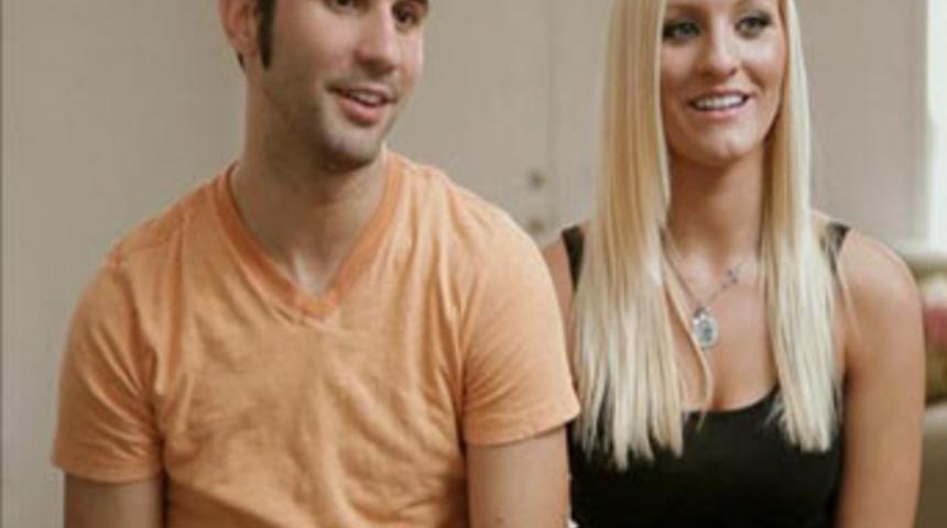 Kriz aileyi pornocu yaptı