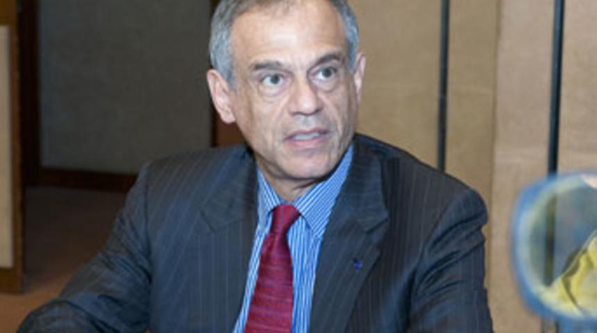 Rum bakan doğaya aykırı ilişkiden tutuklandı!