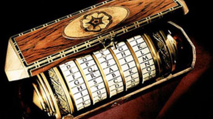 Gizli &ouml;rg&uuml;te ait 250 yıllık şifre &ccedil;&ouml;z&uuml;ld&uuml;