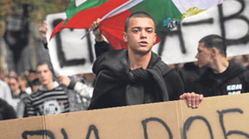 T&uuml;rk mahallesini bastılar