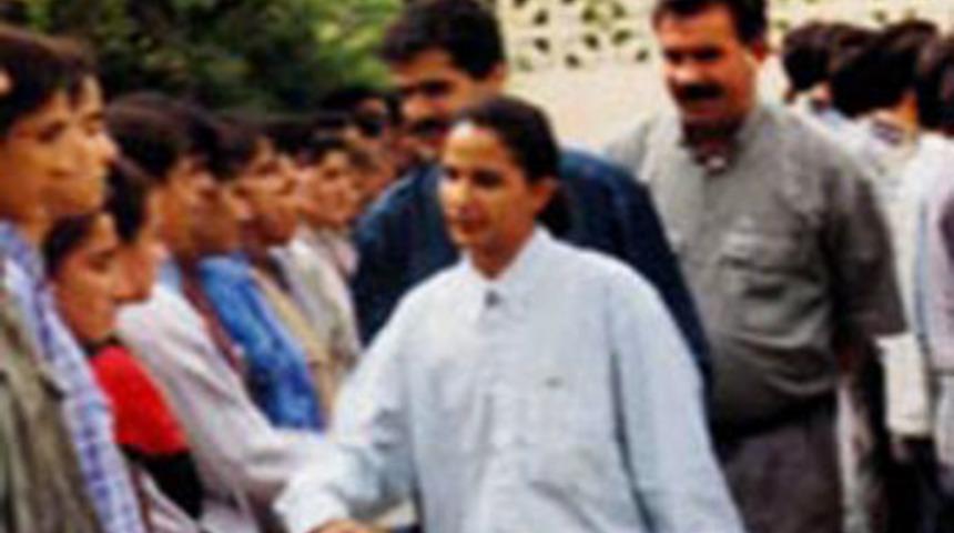 PKK kampındaki bu kadın G&uuml;ltan Kışanak mı?