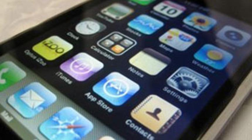 Ucuz iPhone&rsquo;un akıbeti ne olacak?