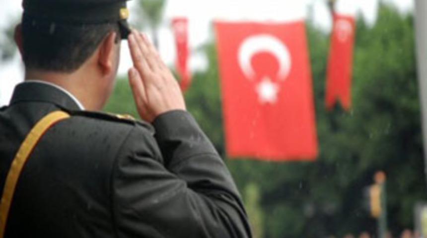 Cumhuriyet Bayramı'na deprem iptali