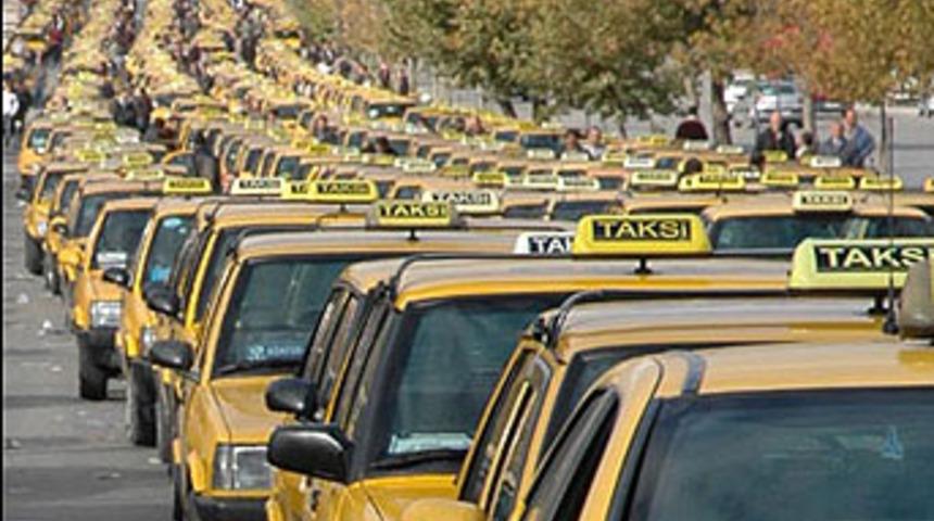 Amerikalı turiste takside tecav&uuml;z