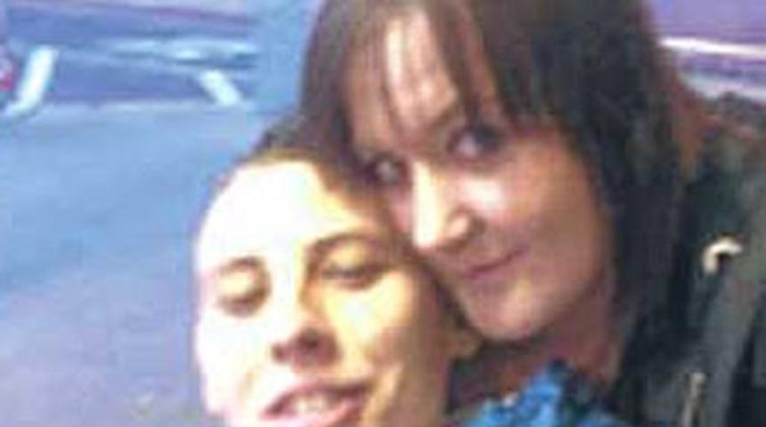 Erkek arkadaşı kadın &ccedil;ıktı!