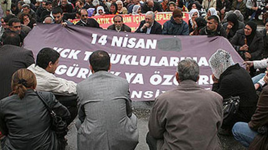 BDP'li y&ouml;neticiler KCK okulunda ders almış