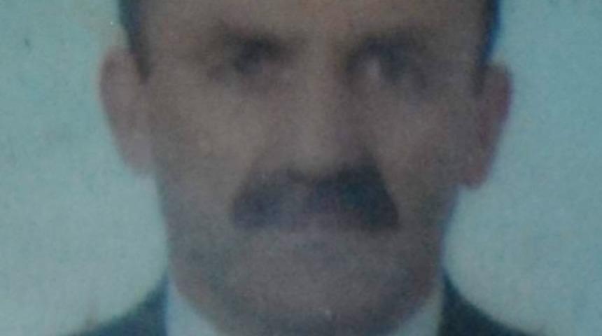 Otomobil beton mikserine &ccedil;arptı: 3 yaralı