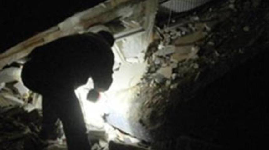 Karanlıkta bir ses aradılar